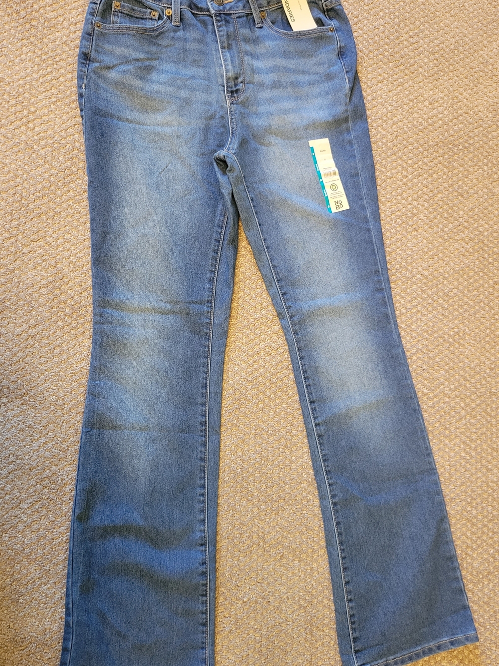 No Boundaries Women's Blue Stretch Jeans - Picture 2 of 5